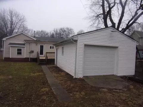 403 Elm St, Le Roy, IL 61752 photo 5