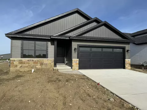 1215 Slate St, Normal, IL 61761