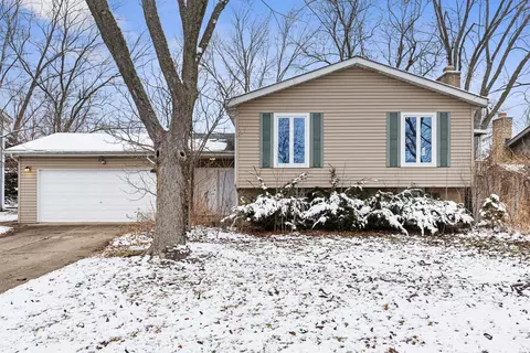 1106 Hinsbrook Ave, Darien, IL 60561