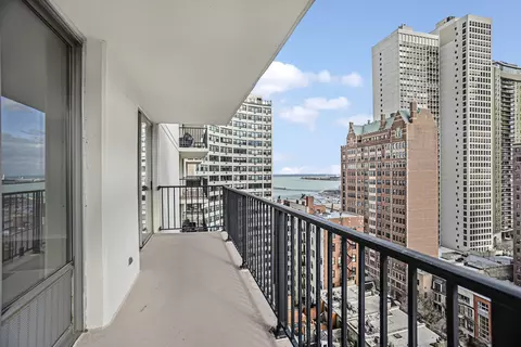 71 E Division St #1805, Chicago, IL 60610 photo 17