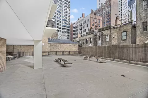 71 E Division St #1805, Chicago, IL 60610 photo 22