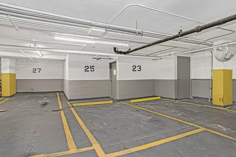 71 E Division St #1805, Chicago, IL 60610 photo 26