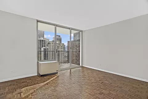 71 E Division St #1805, Chicago, IL 60610 photo 16