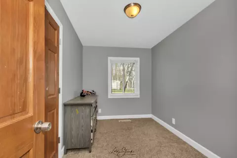 713 Robert St, Aurora, IL 60506 photo 9