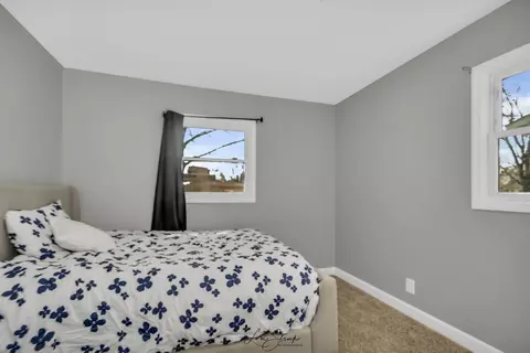 713 Robert St, Aurora, IL 60506 photo 12