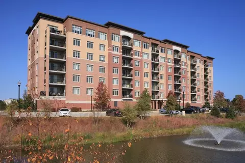 1199 E Port Clinton Rd #403, Vernon Hills, IL 60061