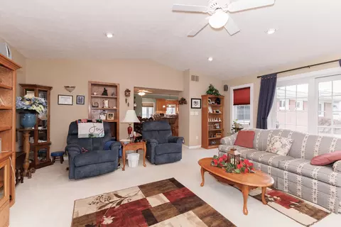305 Granada Rd, Bloomington, IL 61701 photo 19