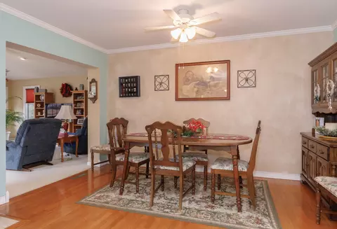 305 Granada Rd, Bloomington, IL 61701 photo 14