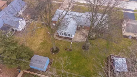 305 Granada Rd, Bloomington, IL 61701 photo 36