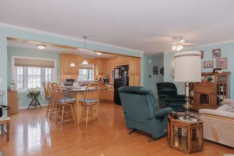 305 Granada Rd, Bloomington, IL 61701 photo 16
