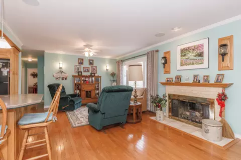 305 Granada Rd, Bloomington, IL 61701 photo 12