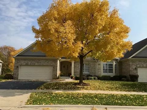 2014 Harrow Gate Dr, Woodstock, IL 60098