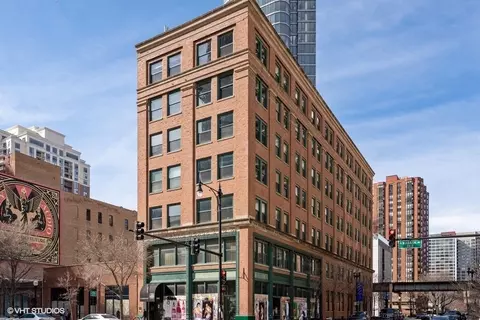 900 S Wabash Ave #205, Chicago, IL 60605