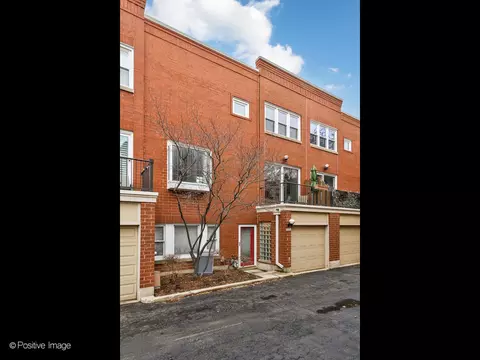 1777 W Altgeld St #B, Chicago, IL 60614