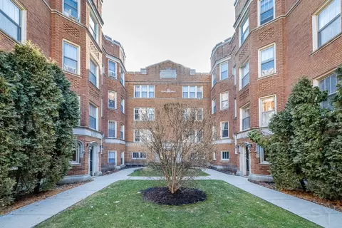 611 Washington Blvd #3S, Oak Park, IL 60302