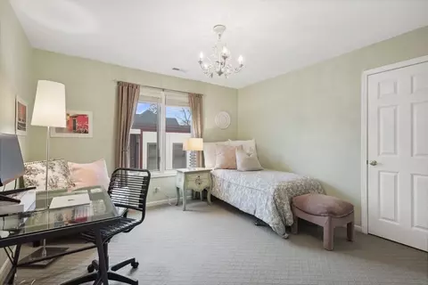 Bedroom - 399 Madison Ave, Glencoe, IL 60022 photo 6 of 6