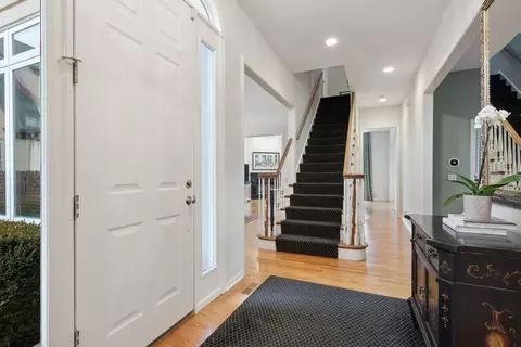 Entry Way - 399 Madison Ave, Glencoe, IL 60022 photo 2 of 2