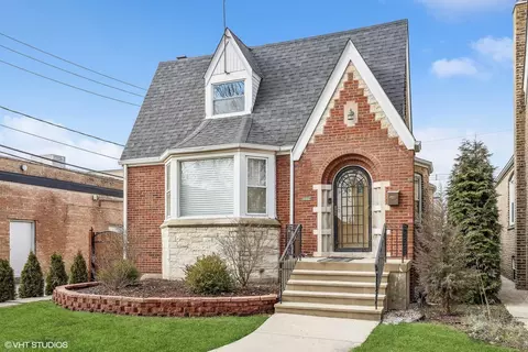 3220 N Newcastle Ave, Chicago, IL 60634