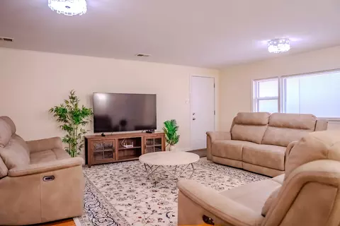 7732 W 83rd St, Bridgeview, IL 60455 photo 10