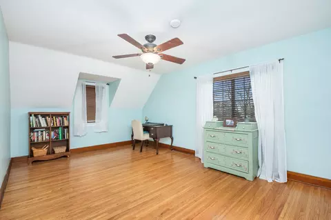 Bedroom - 406 Wabash St, Elgin, IL 60123 photo 3 of 4
