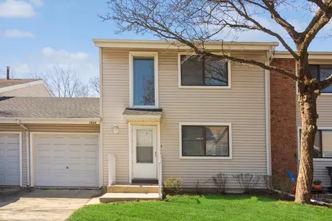 1534 E Silver Strand Cir, Palatine, IL 60074