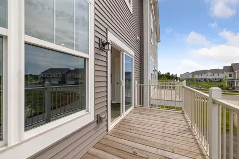 588 Wolverine Dr, Aurora, IL 60502 photo 16