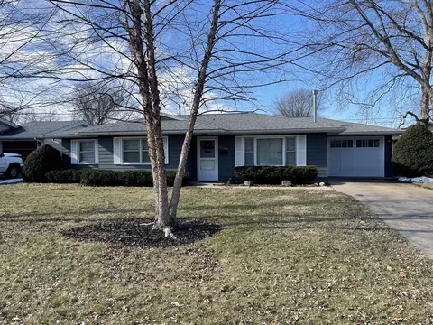 2103 22nd Ave, Sterling, IL 61081