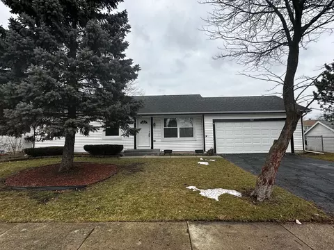 808 Coral Ave, Bartlett, IL 60103
