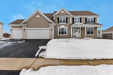 12312 Kings Point Dr, Loves Park, IL 61111