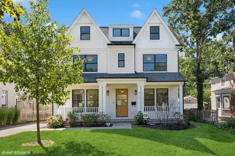 910 Oak St, Winnetka, IL 60093