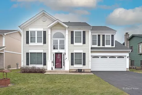 5307 Greenview Rd, Oakwood Hills, IL 60013
