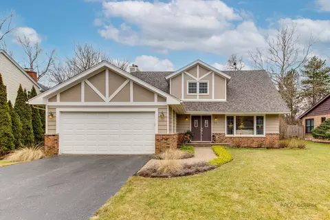 51 Marion Ave, Lake Forest, IL 60045