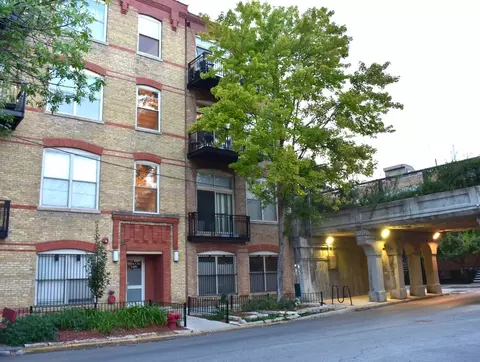 1740 N Maplewood Ave #203, Chicago, IL 60647