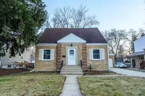 325 Harding Ave, Des Plaines, IL 60016