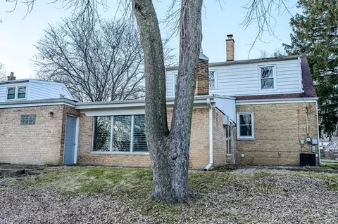 325 Harding Ave, Des Plaines, IL 60016 photo 15