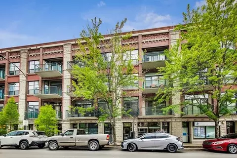 845 W Monroe St #4B, Chicago, IL 60607