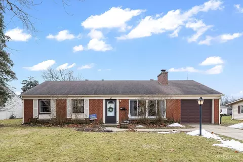 47 Circle Dr E, Montgomery, IL 60538