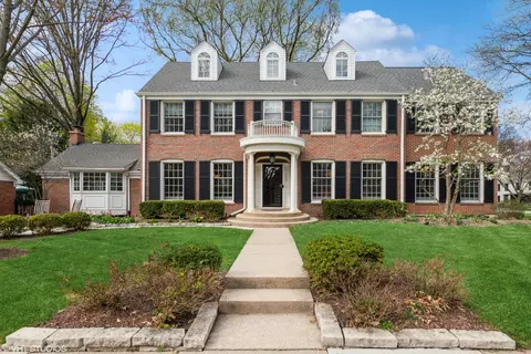 140 Blackstone Ave, La Grange, IL 60525
