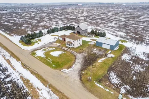 2343 N 4350th Rd, Sheridan, IL 60551