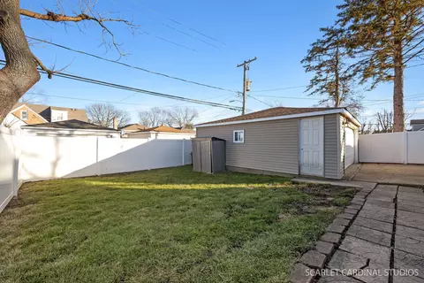 Exterior - 1437 N Wolf Rd, Berkeley, IL 60163 photo 4 of 6