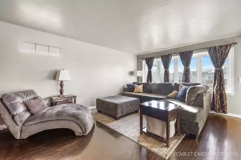 Bedroom - 1437 N Wolf Rd, Berkeley, IL 60163 photo 1 of 3