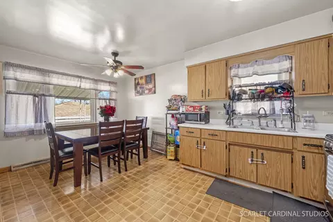 Kitchen - 1437 N Wolf Rd, Berkeley, IL 60163 photo 1 of 2