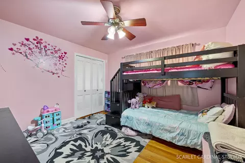 Bedroom - 1437 N Wolf Rd, Berkeley, IL 60163 photo 3 of 3