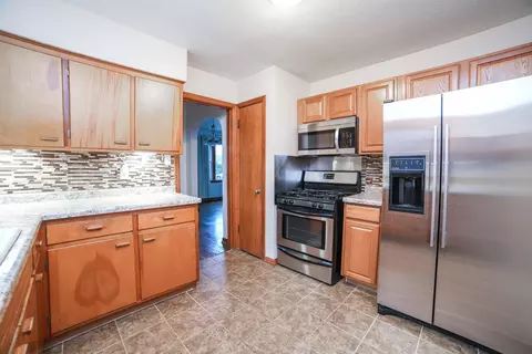 711 W Water St, Kankakee, IL 60901 photo 11