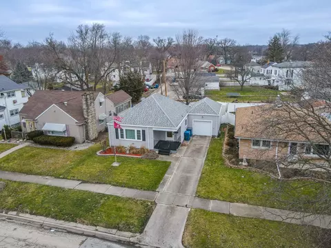 711 W Water St, Kankakee, IL 60901 photo 3