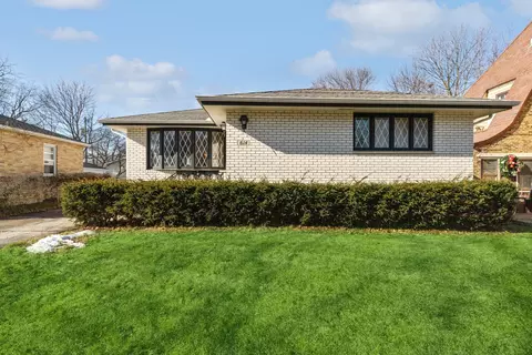 614 Westmoreland Ave, Waukegan, IL 60085
