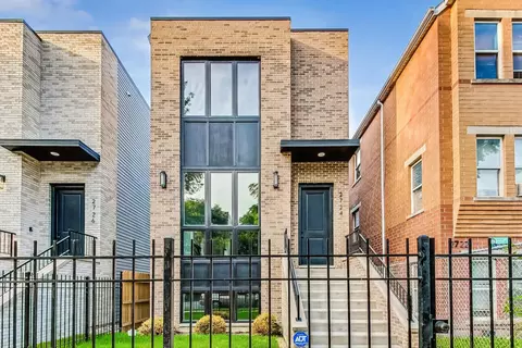 2724 W Evergreen Ave, Chicago, IL 60622