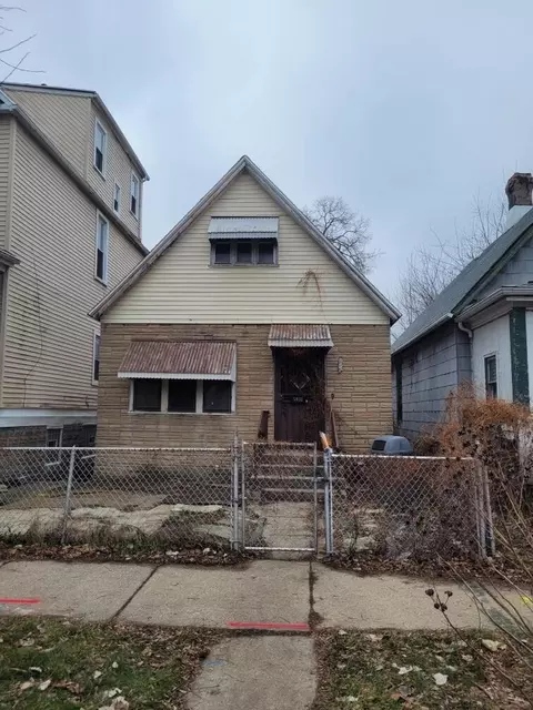 5932 S May St, Chicago, IL 60621