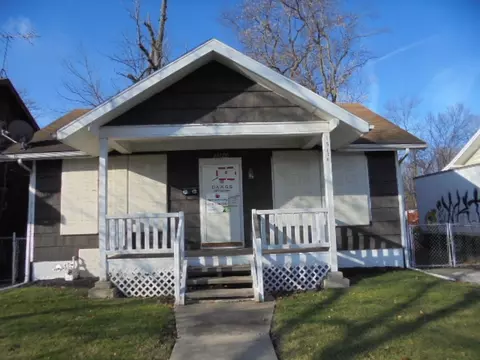 15126 Myrtle Ave, Harvey, IL 60426