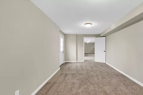 19632 Mallingham Way, Bloomington, IL 61705 photo 32